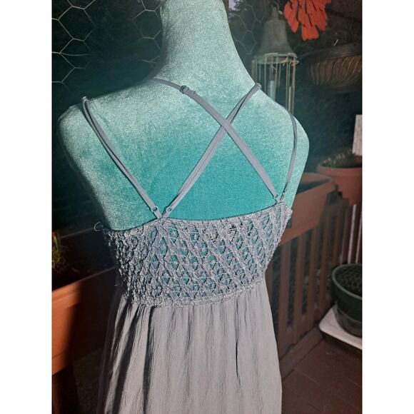Dress Sleeveless By Wishlist Gray Gauze Summer Sz Small - Picture 4 of 5